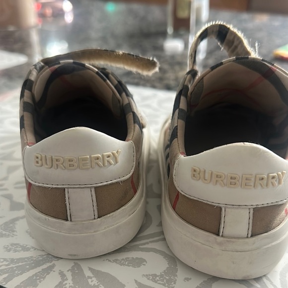 Kids Burberry Tan and White Plaid Sneakers with Velcro Closure - Picture 4 of 7